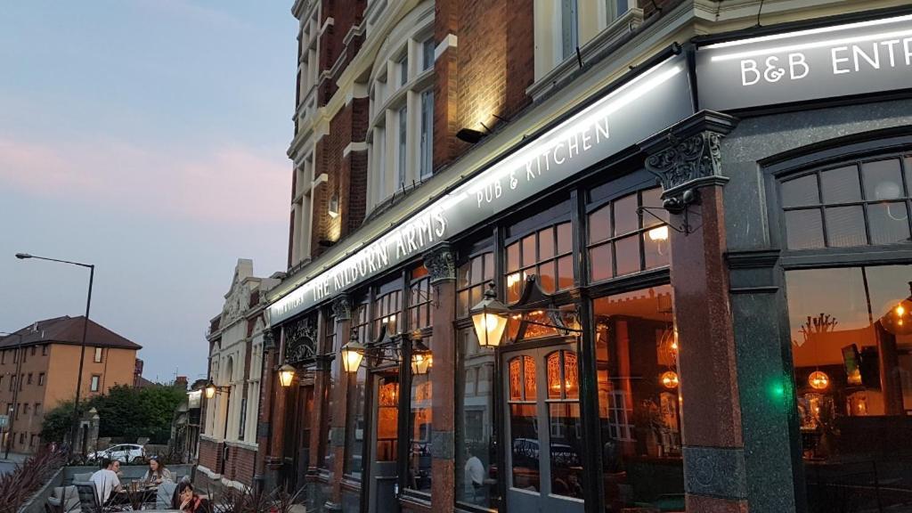 Oyo The Kilburn Arms Bed & Breakfast London Exterior photo